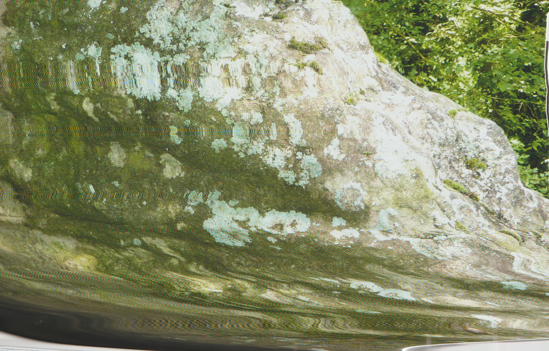 Photo du polissoir du dolmen de vouvray sur huisne